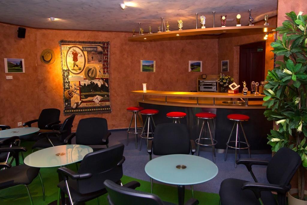 Hotel Golfer Kremnica Bagian luar foto