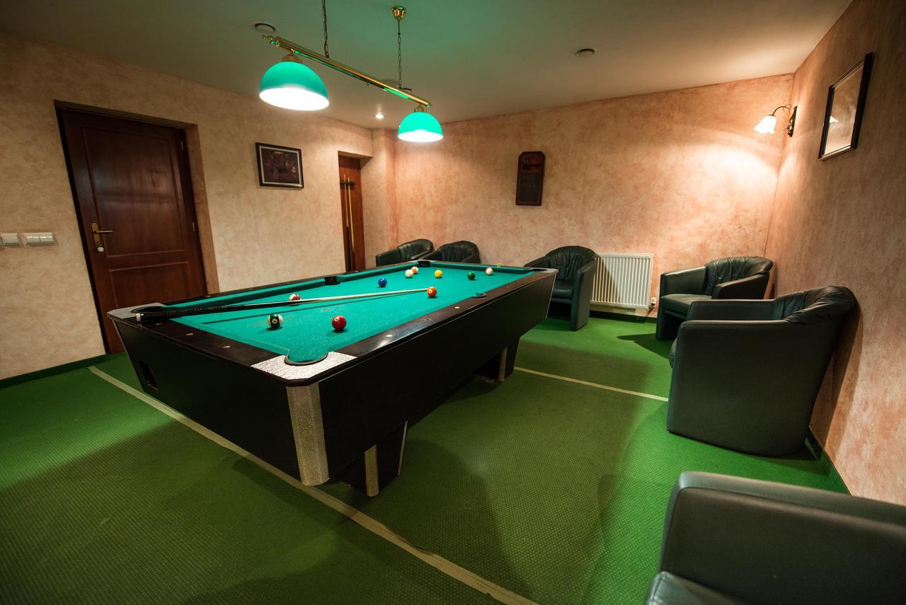 Hotel Golfer Kremnica Bagian luar foto