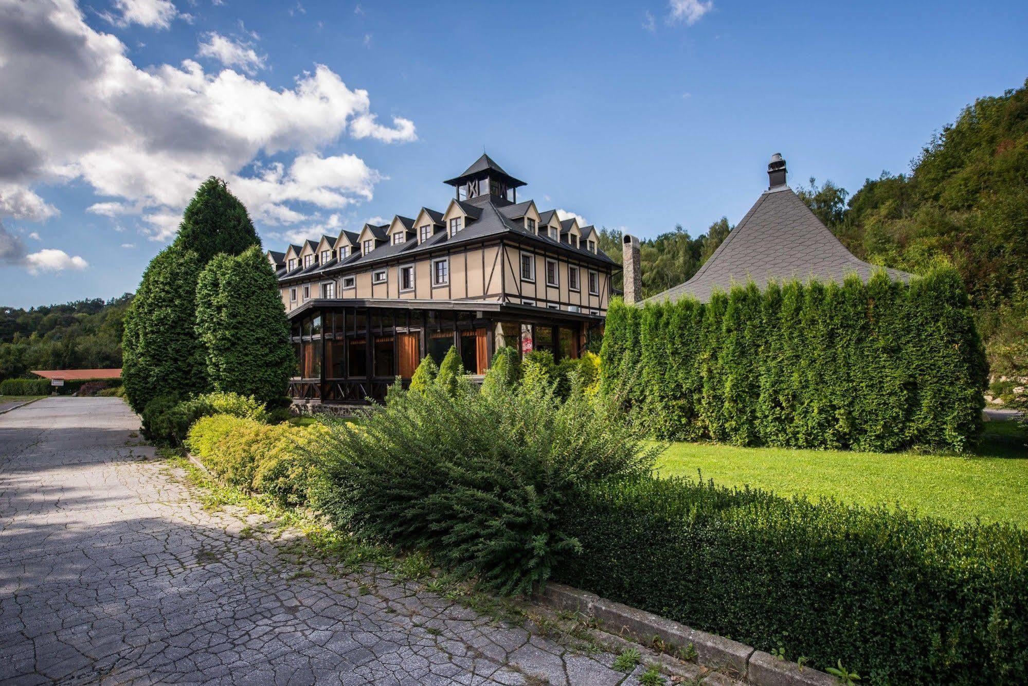 Hotel Golfer Kremnica Bagian luar foto