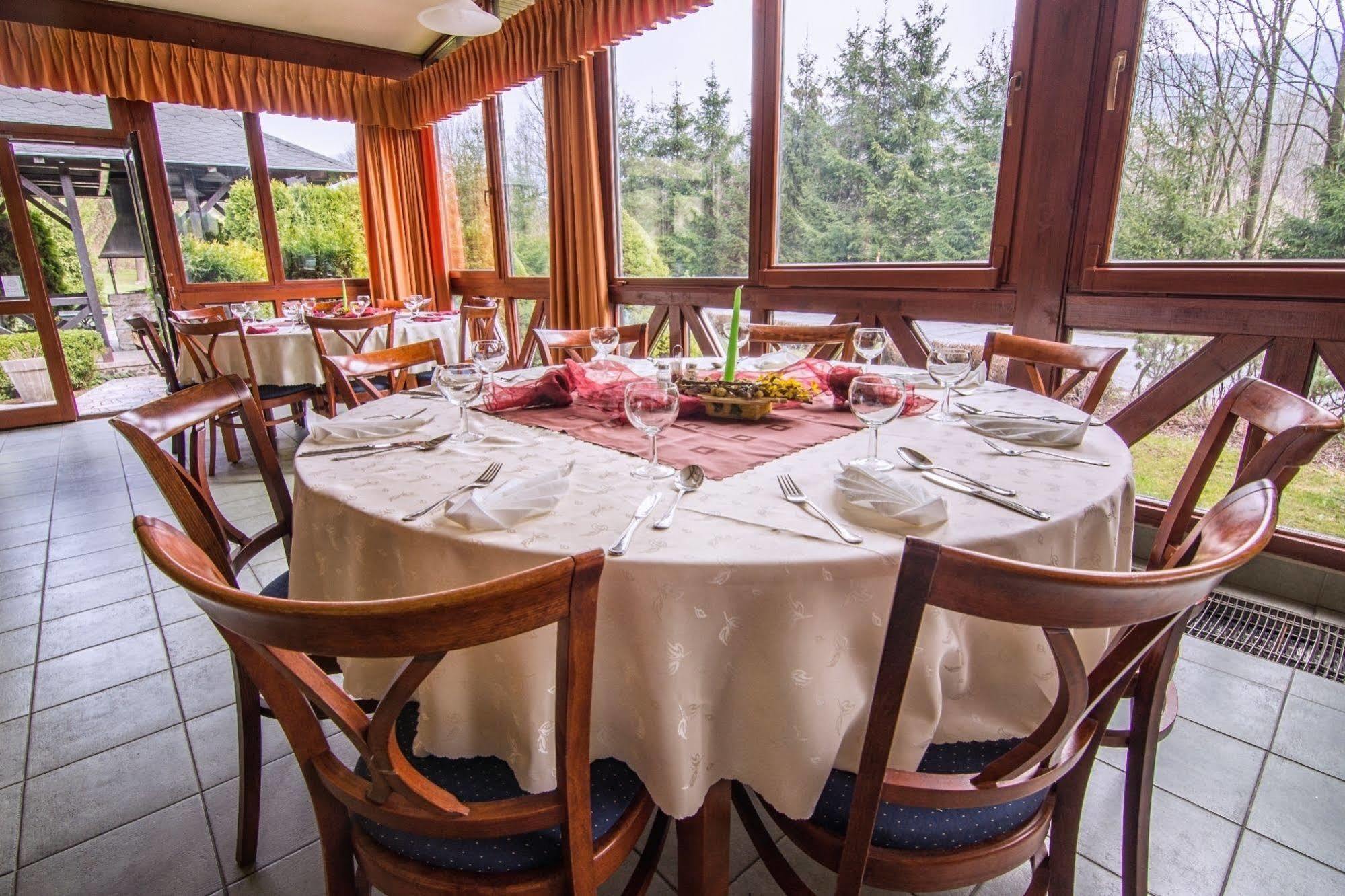 Hotel Golfer Kremnica Bagian luar foto