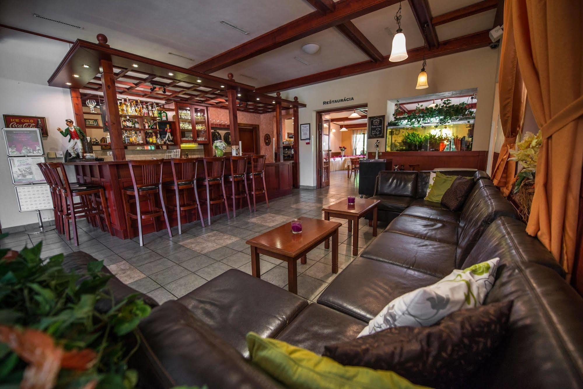 Hotel Golfer Kremnica Bagian luar foto
