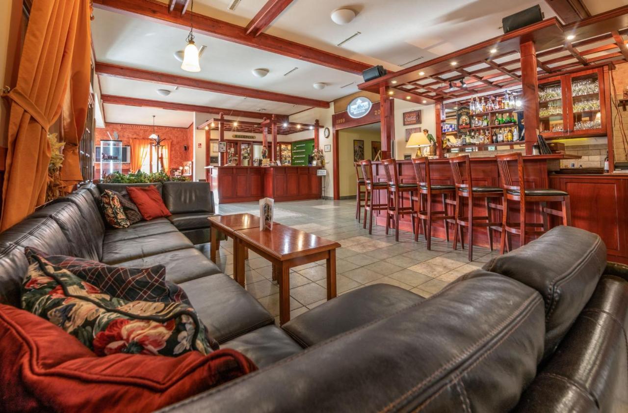 Hotel Golfer Kremnica Bagian luar foto